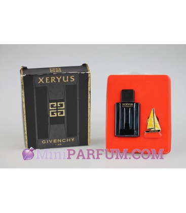 Xeryus avec sa broche