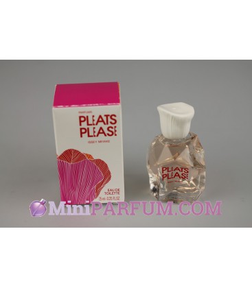 Pleats please