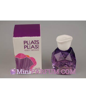 Pleats please
