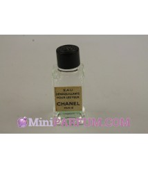Eau démaquillante pour les yeux