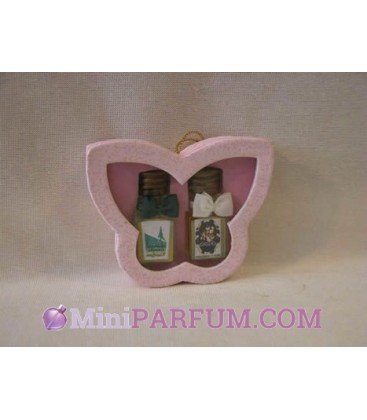 Papillon rose de Noël