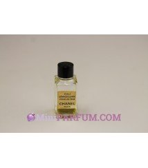 Eau démaquillante pour les yeux