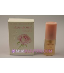 Fleur de jontue - Rose de mai