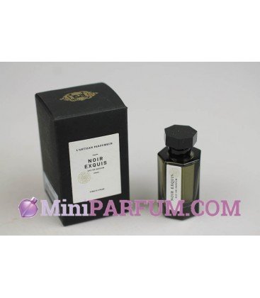 Noir exquis
